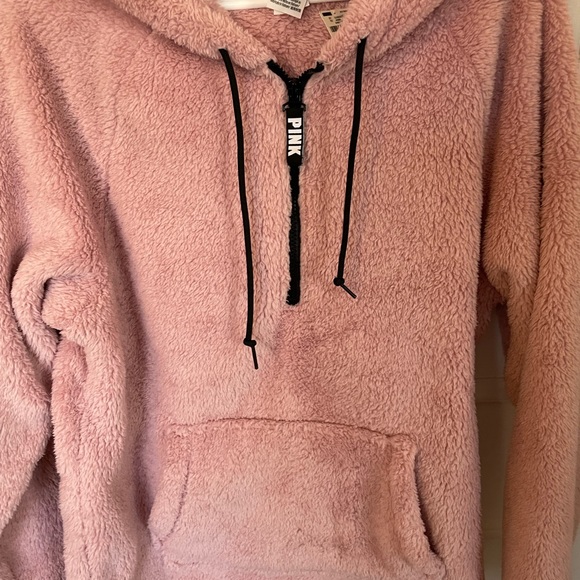 Get ready for Winter! Oversized PINK fleece hoodie - Picture 6 of 7